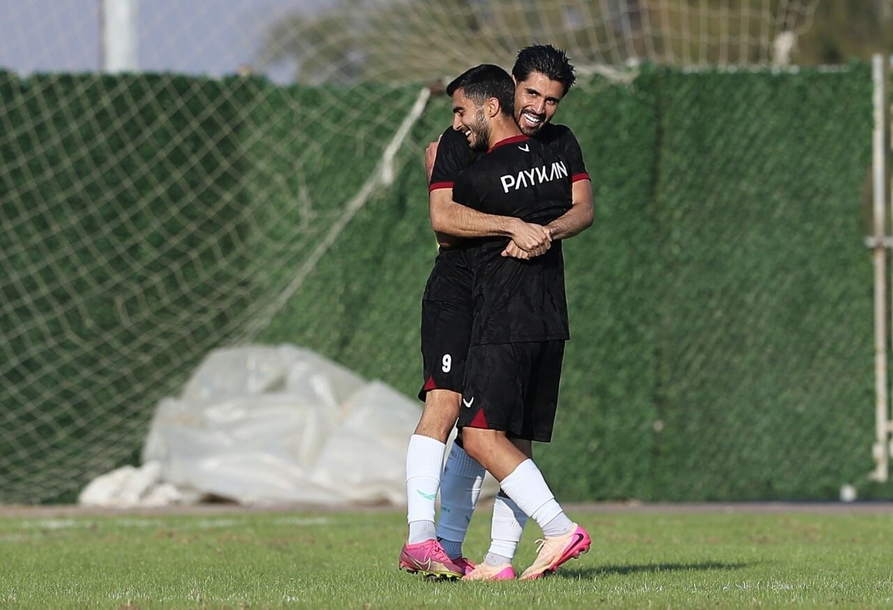 پیروزی پیکان قبل از شروع دوباره لیگ برتر