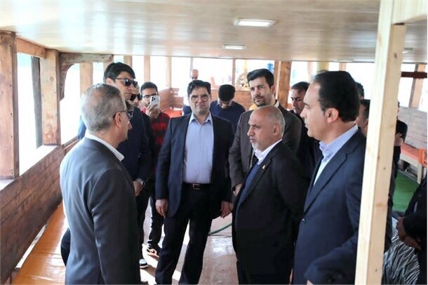 بندر گناوه تا ۱۰ سال آینده به بندر نسل سوم ارتقا می‌یابد