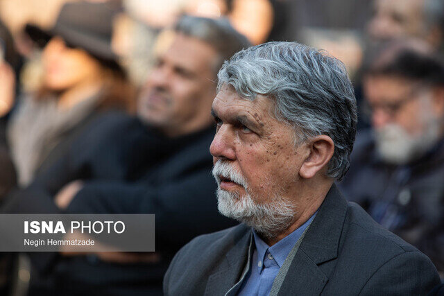 وزیر فرهنگ و ارشاد اسلامی وارد اهواز شد/ صالحی: هنرمندان همیشه پای کار ایران بودهاند