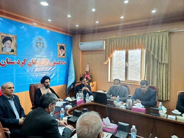 نریمانی:قانونمداری ملاک عملکرد هیئتهای نظارت انتخابات در کردستان است