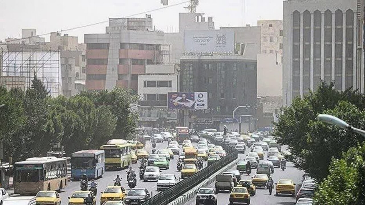 گلایه شهروندان رباط کریم از دایر بودن مدارس و ادارات در روزهای آلوده بودن هوا