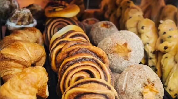 ۵ خوراکی که باعث ریزش مو می‌شوند