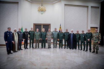 اخبار سیاسی ۳ بهمن؛ جزییات بازداشت ۱۶ تروریست/سرمایه‌های دشمن زیر نظر موشک‌های ایران