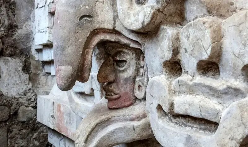 این مقبره جغدنشان ۱۴۰۰ سال قدمت دارد | عکس