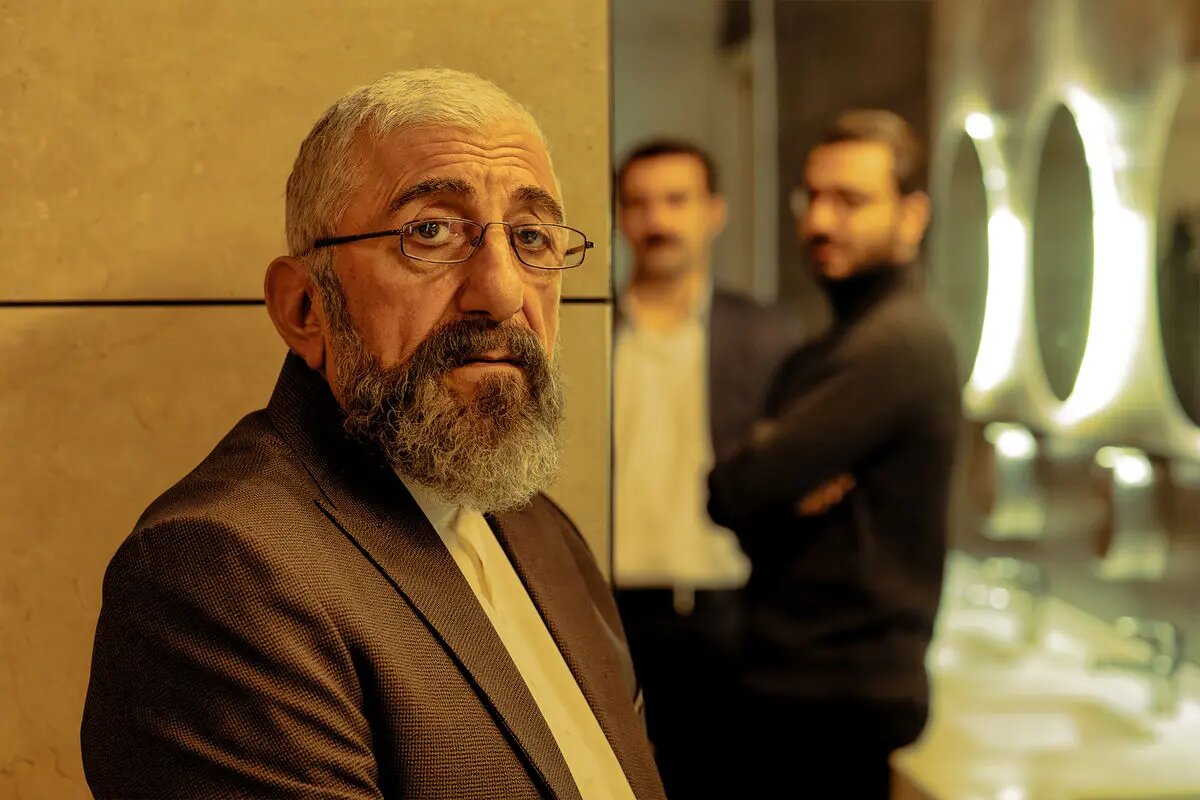 آرمین رحیمیان و کیوان ساکت‌اف در «جهان مبهم هاتف»