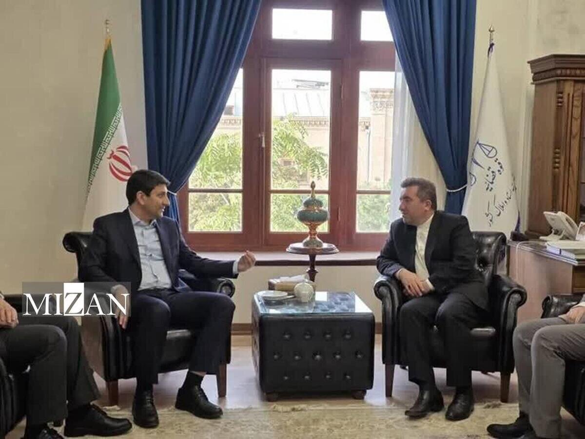 دیدار رئیس سازمان ثبت و وزیر ارتباطات برای ارتقای زیرساختهای فناورانه و پایداری سامانهها