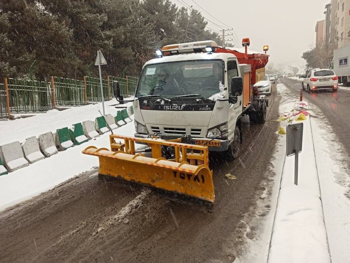ناوگان برف‌روبی تهران آماده باش است