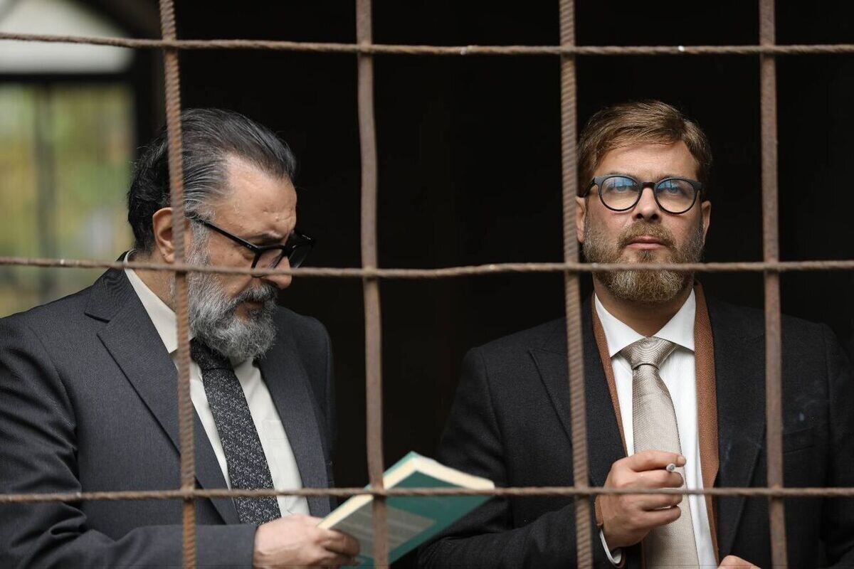 اولین تصاویر از فیلم سیاسی «غبار میمون» رونمایی شد