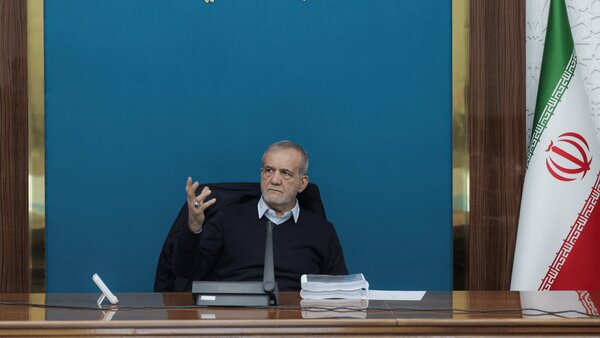 پزشکیان: در تابستان برق تولیدی‌ها را قطع نمی‌کنیم