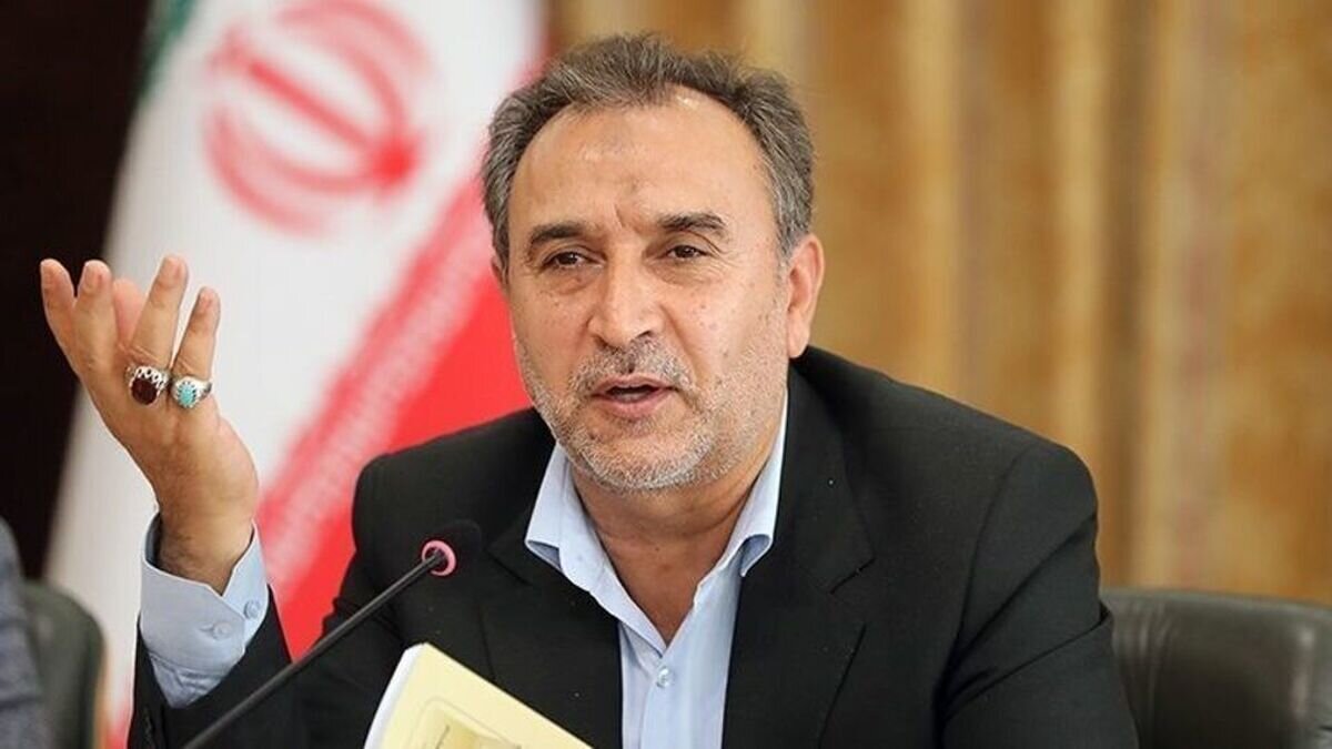 دهقان: فساد به اندازه آمریکا برای کشور خطرناک است / علت پایداری این نظام حضور نیروهای انقلاب در صحنه و مبارزه با فساد و منافقین از داخل بوده است + فیلم