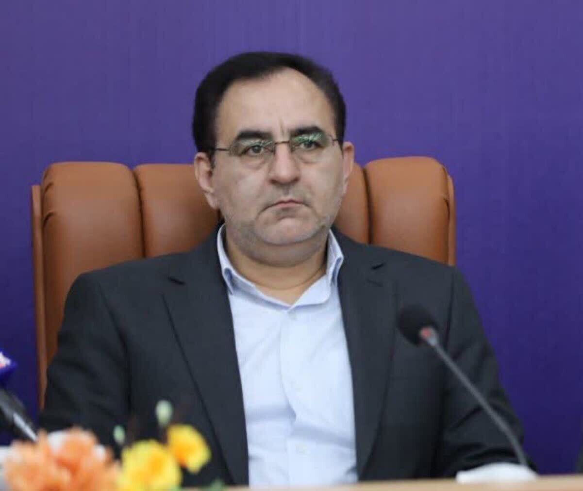 امروز زمان تردید نیست و باید صریح و قاطع از کشور و نظام دفاع کرد