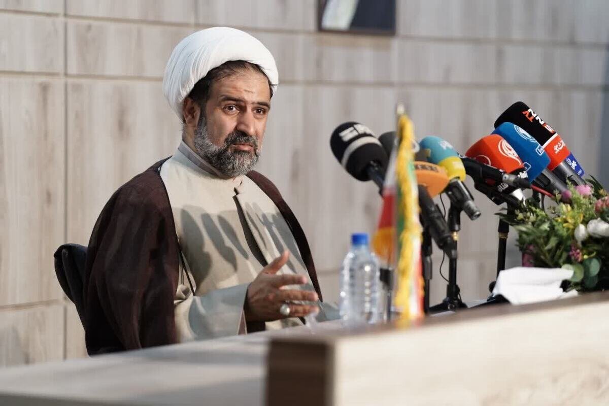 دانشگاه بین‌المللی اهل‌بیت(ع) راهبرد هوش مصنوعی و نوآوری علمی را عملیاتی کرد