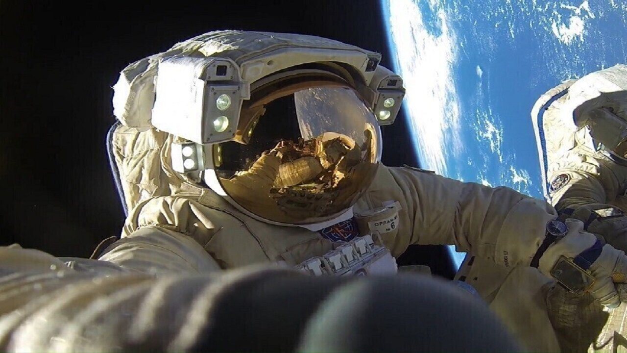 فضانوردان در طول بازگشت از ایستگاه فضایی چه میزان شتاب را تجربه می‌کنند؟