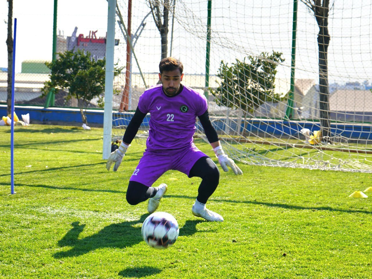 پیکان بدون هیاهو آماده استقلال میشود