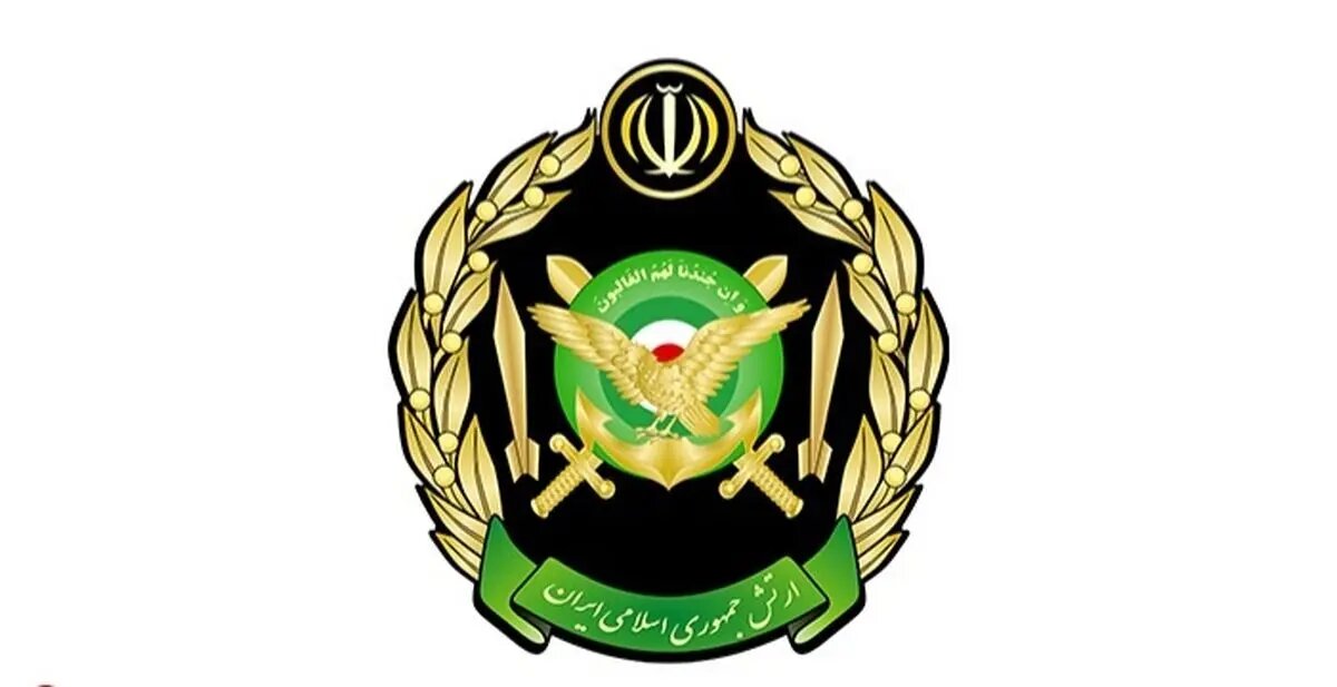 ارتش مقتدرانه کنار سپاه ایستاده است