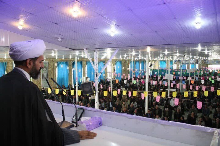 امام جمعه داراب: دشمن از اقتدار ملت ایران هراس دارد