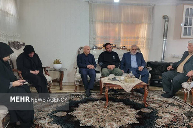 دیدار با ۱۲۰ خانواده شهید اغتشاشات اخیر در سطح استان تهران