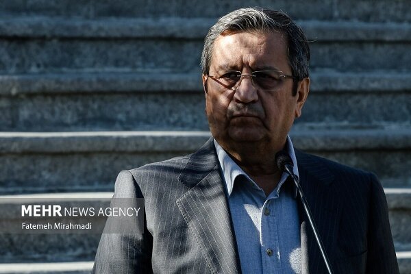 رئیس کل بانک مرکزی: میزان عرضه از تقاضای ارز پیشی گرفت