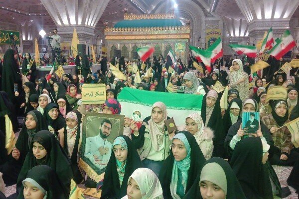 «گردهمایی ۱۵ هزار نفری نوجوانان آرمانی لشکر قدس» برگزار شد