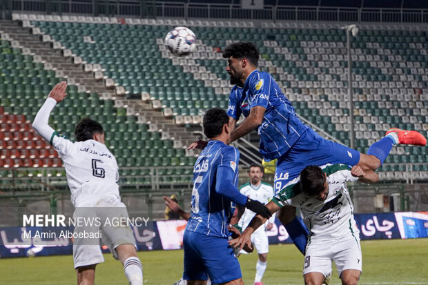 استقلال تاکنون مهاجمانی به این ضعیفی نداشته/ پای ساپینتو روی پوست موز!