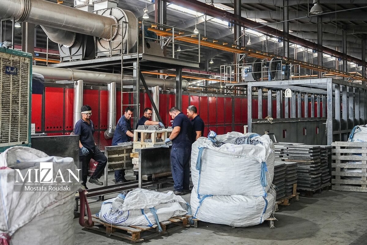 حفظ اشتغال ۲۵ هزار کارگر و ایجاد ۱۳۲۶ شغل جدید با حمایت ستاد اقتصاد مقاومتی استان کرمان/۹۱ پرونده صنعتی با حمایت قضایی تعیین تکلیف شد