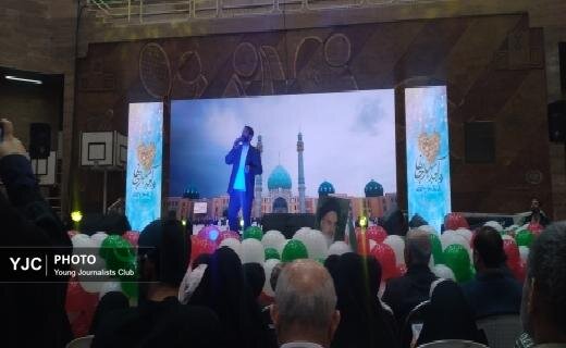 جشن خانوادگی بیعت با ولایت در رشت + فیلم و تصاویر