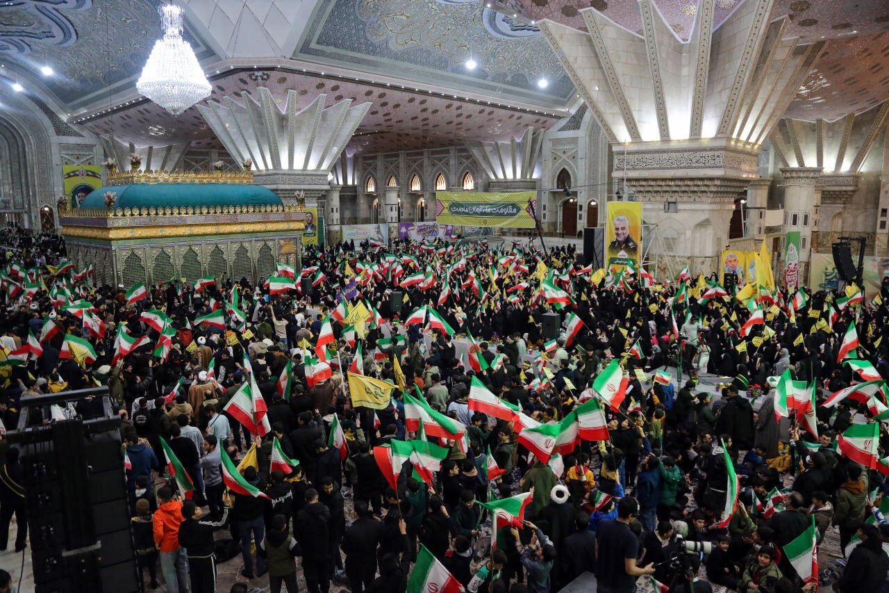 خبر نسل چهارم، پای کار انقلاب