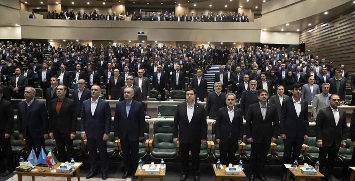 تجلیل از 26 رییس شعبه بانک ملت در گردهمایی روسای موفق شبکه بانکی کشور