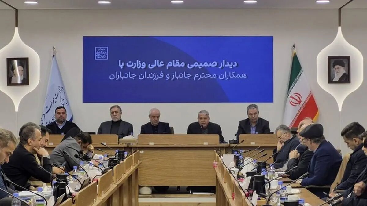 ایثار، یک کنش تاریخی زنده است نه خاطره‌ای متعلق به گذشته/ ایران و اسلام دو ساحت مکمل هویت ملی ما هستند