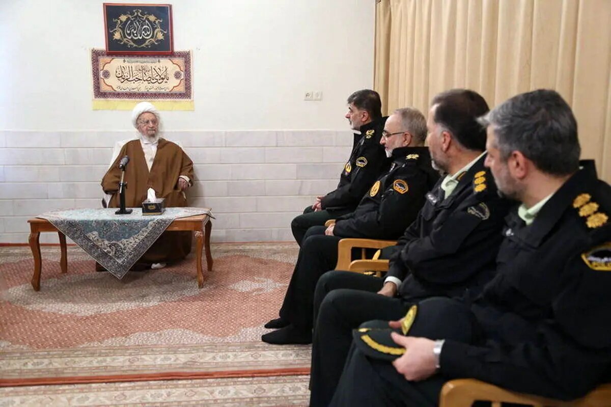 واکنش آیتالله مکارم شیرازی به حوادث کشور؛ دشمنان به دلیل شکستهای اخیر، فعلاً جرأت بروز ندارند