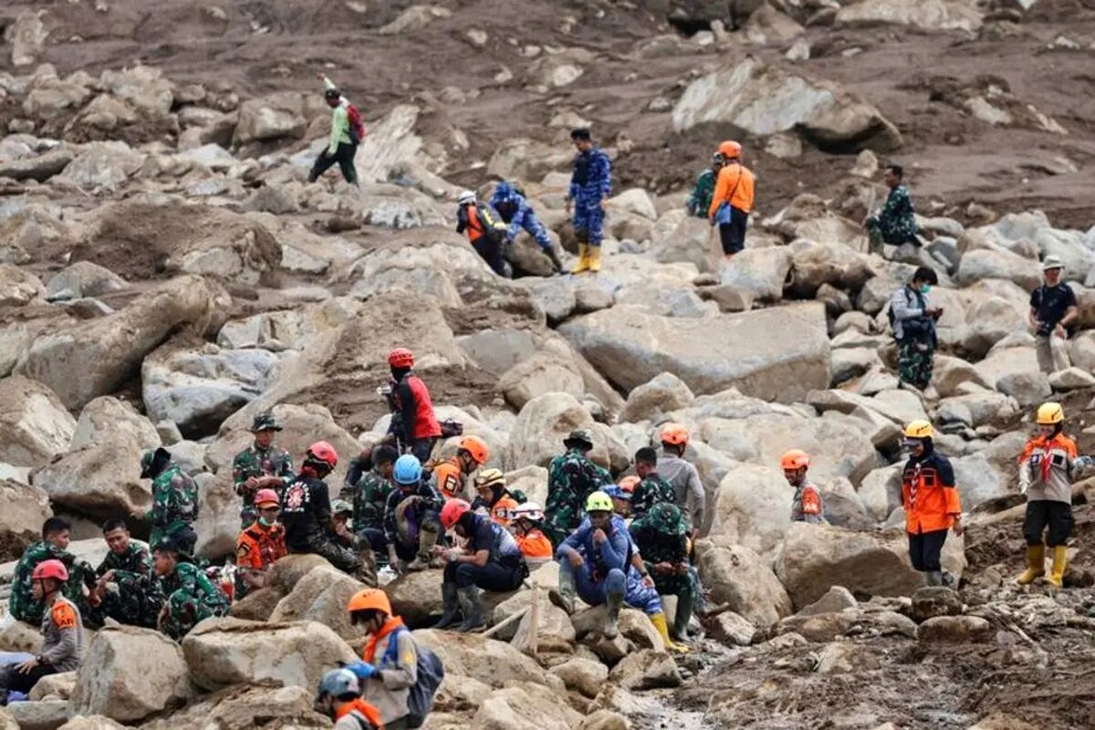 تلفات رانش زمین در اندونزی به ۴۹ نفر رسید