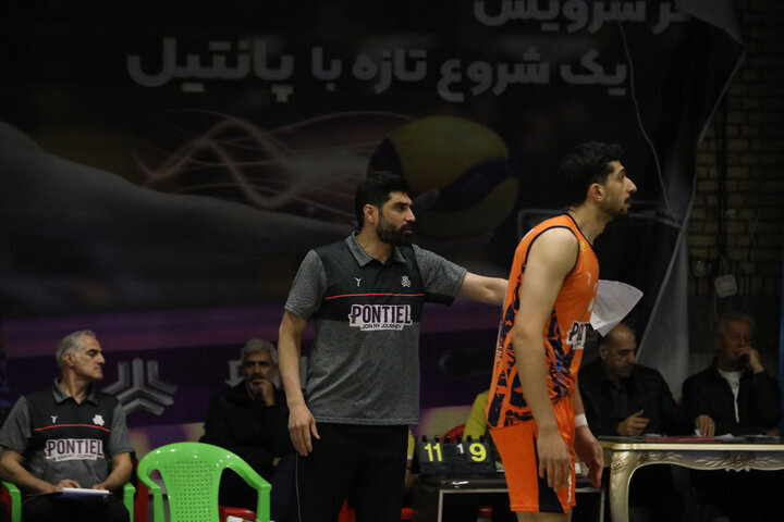 انتقاد تند سرمربی والیبال سایپا؛ فدراسیون نهایت بی قانونی است