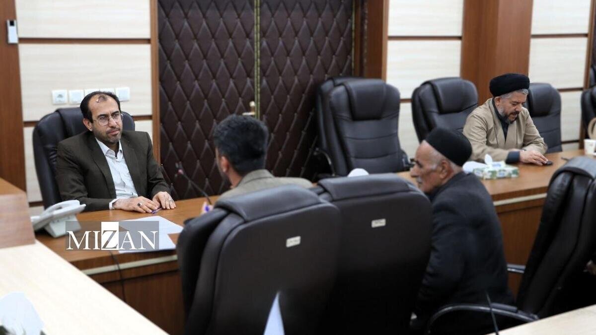 رسیدگی به درخواست‌های حقوقی و قضایی ۱۱۰ نفر در دیدار مردمی رئیس کل دادگستری خوزستان