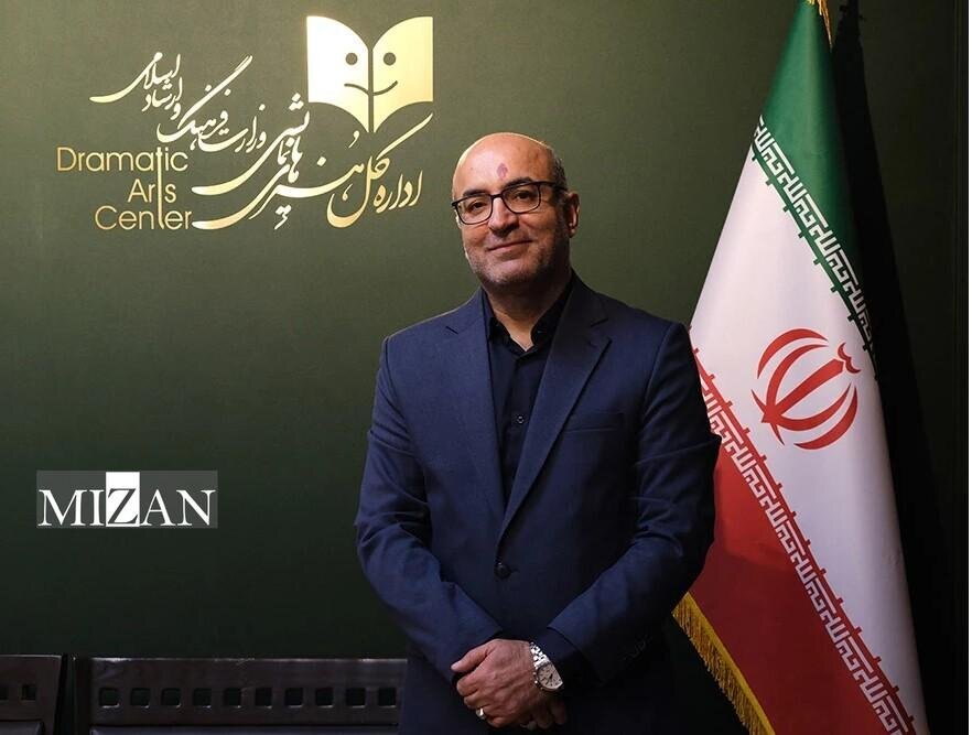 جشنواره تئاتر فجر غریب، اما همچنان با شکوه