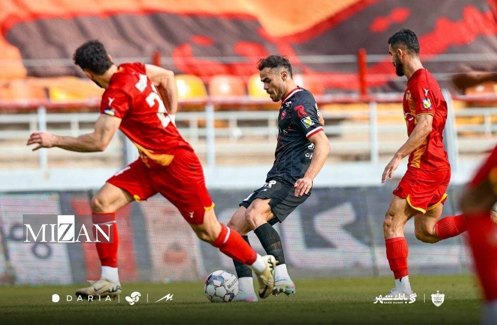 عملکرد پرفراز و نشیب‌‌ پرسپولیس؛ وقتی اوسمار هم نتوانست مشکلات تاکتیکی سرخ‌پوشان را حل کند/ کنار رفتن زودهنگام از کورس قهرمانی؟