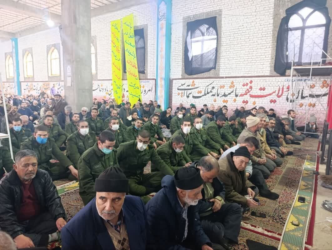 برگزاری نماز جمعه همزمان با شب ولادت با سعادت حضرت علی اکبر علیه السلام در نیشابور + عکس