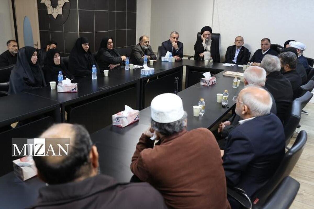 پزشکیان: دولت با تمام توان برای کاهش آثار و پیامدهای حوادث اخیر تلاش میکند