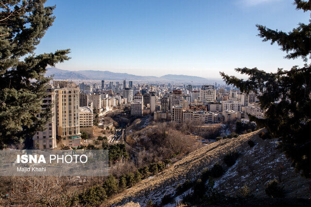 آسمان نیمه ابری در تهران / ماندگاری هوای گرم تا فردا