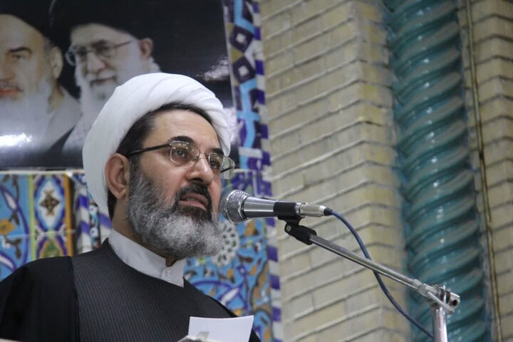 امام جمعه اسلامآبادغرب: هدف نهایی روزه، رسیدن به تقواست