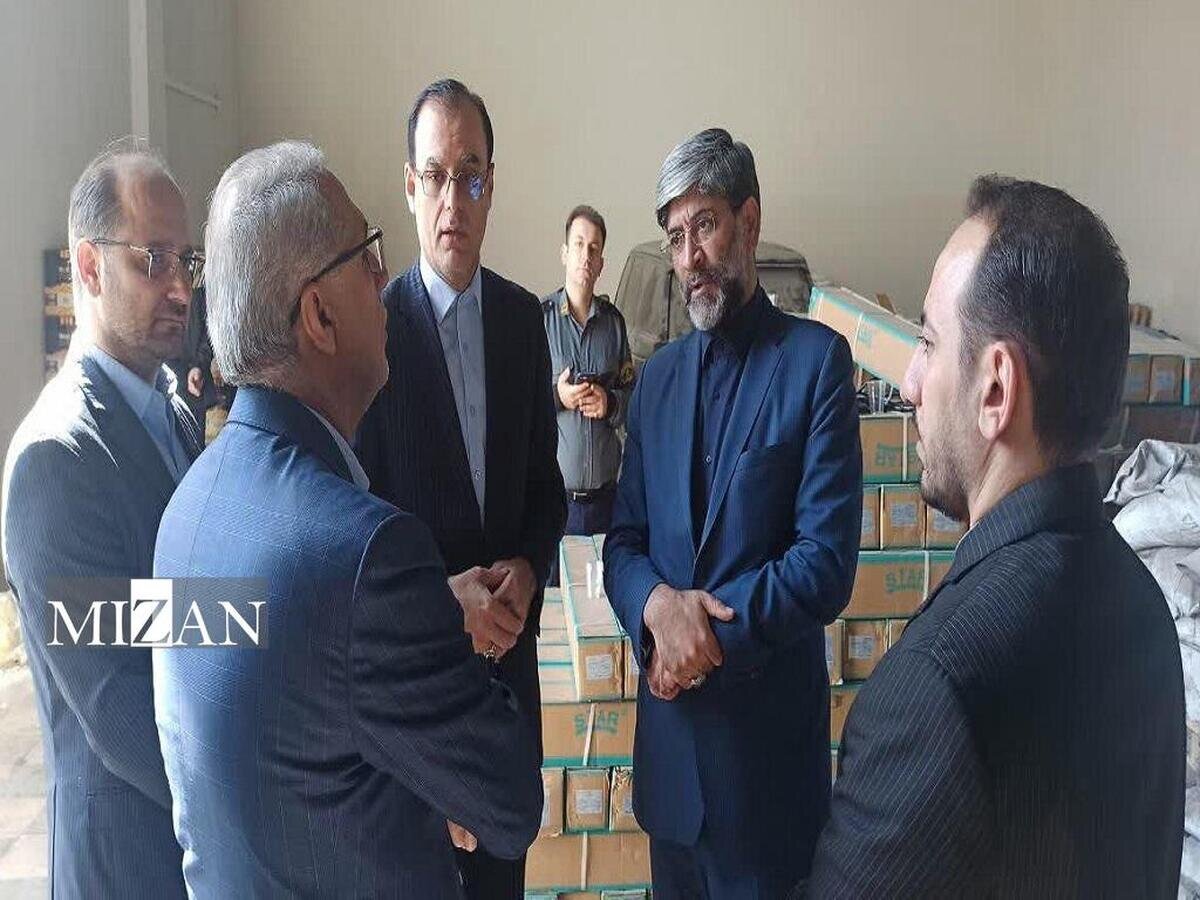رئیس کل دادگستری آذربایجان غربی در بازدید از انبارهای اموال تملیکی ماکو بر تعیین تکلیف فوری کالاهای توقیفی تاکید کرد