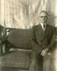 این دغلبازان که میبینید، مگسانند گردِ شیرینی! / « شیر و خورشید » آن حقیقتی که در حافظه جمعی گم شد