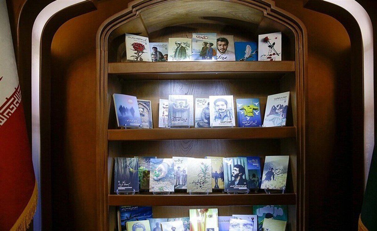 رونمایی از ۳۶ عنوان کتاب برگزیده کنگره ملی شهدای غریب اسارت