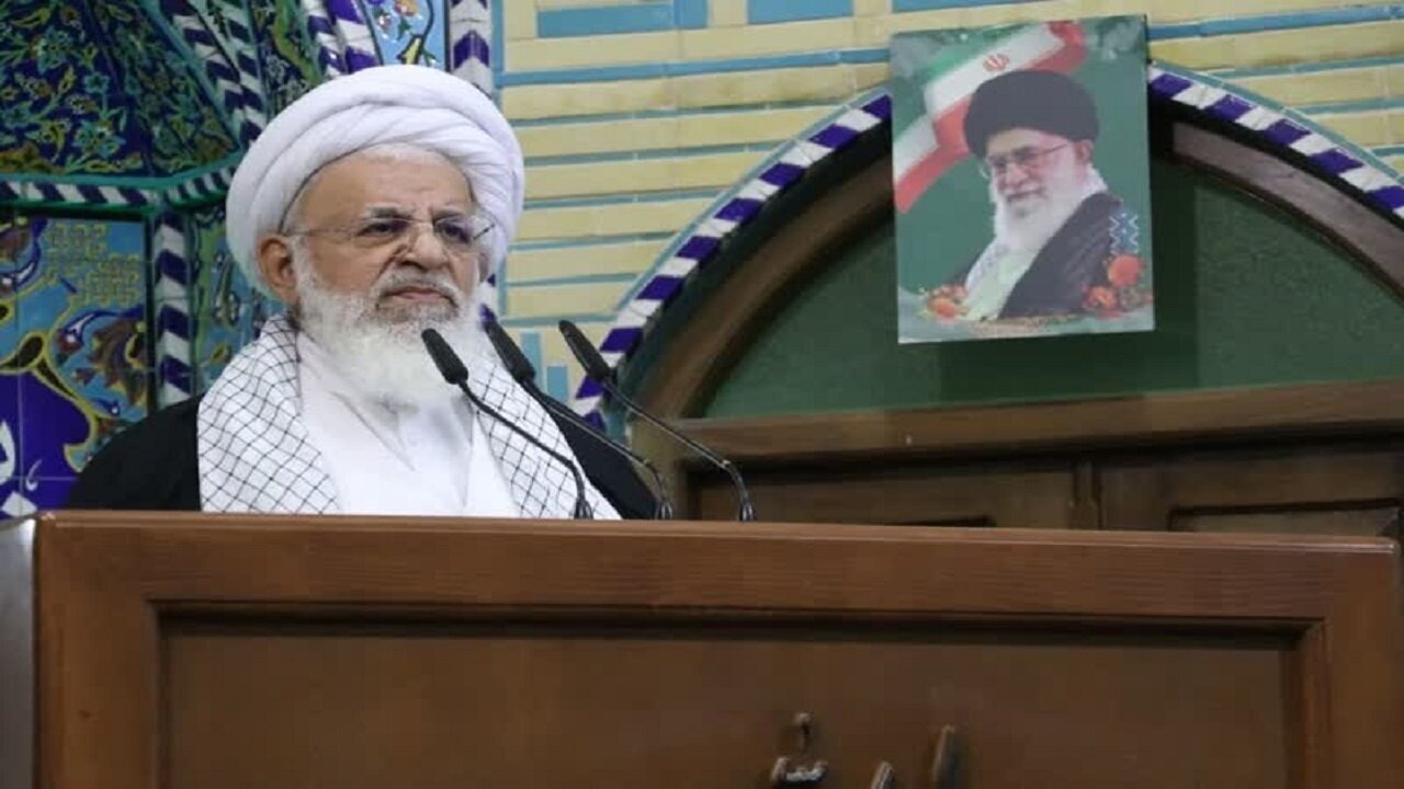 ملت ایران هرگز در برابر دشمنان سست و تسلیم نخواهد شد