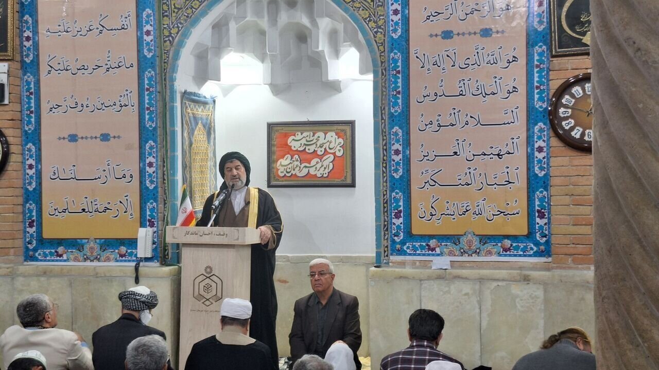 تایید امام جمعه سنندج بر شبزندهداری و مناجات با خداوند در ماه مبارک رمضان