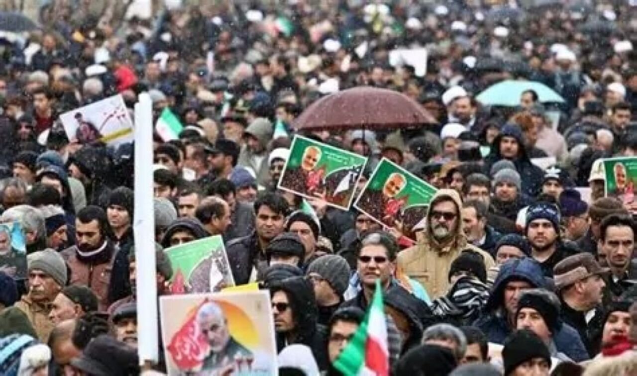 حضور حماسی آران و بیدگلیها در جشن پیروزی انقلاب + فیلم