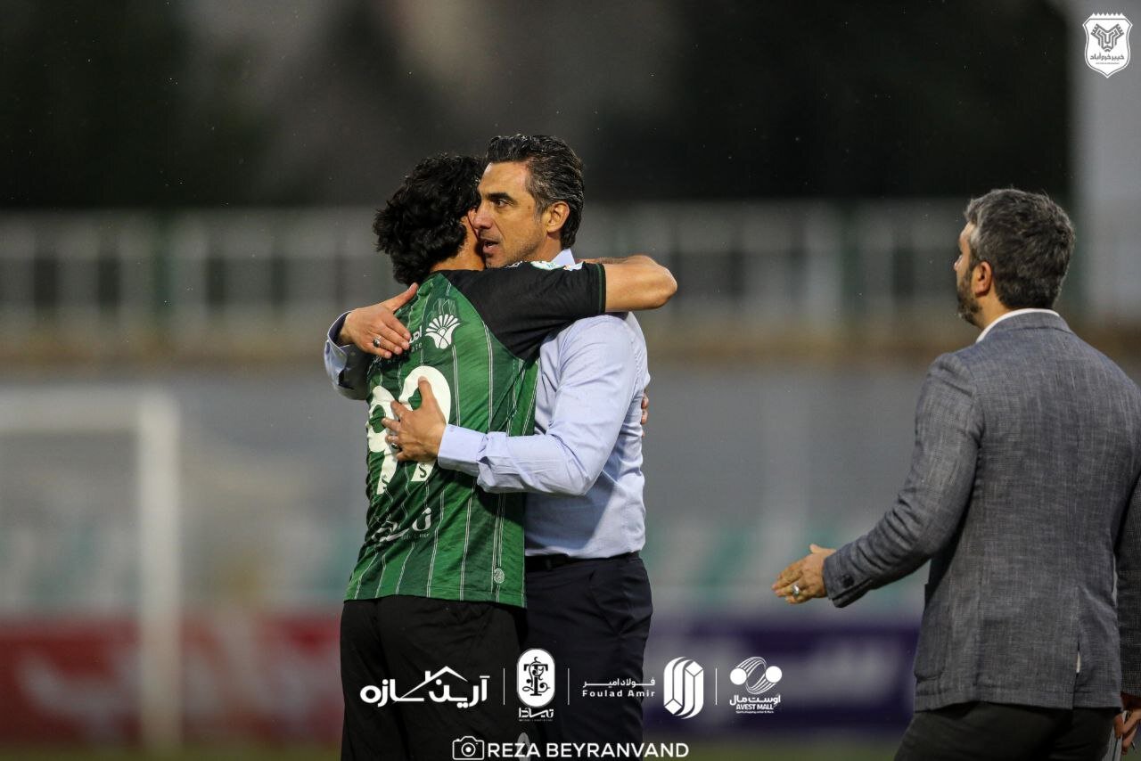 خبیری: تا من هستم، رحمتی در تیم میماند