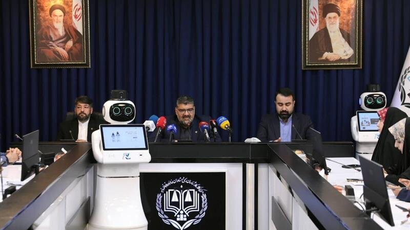 نخستین ربات وکیل هوشمند رونمایی شد