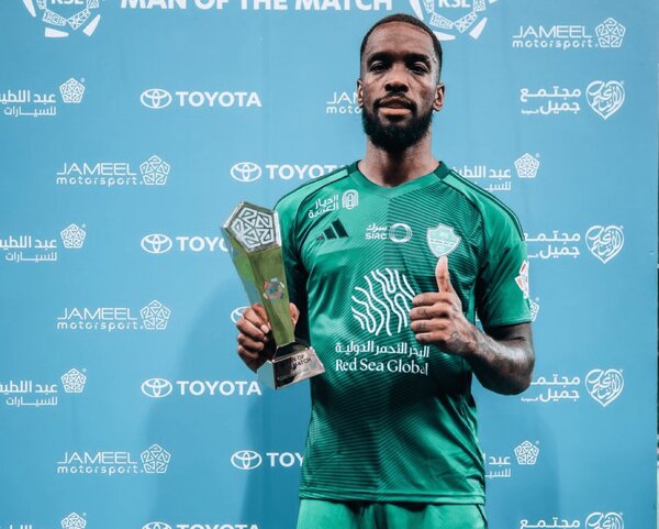 بازیکنی که رونالدو را در عربستان به زانو درآورد