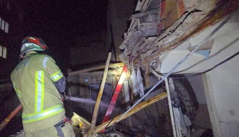 نگهداری مواد محترقه خانه ۲ طبقه را تخریب کرد