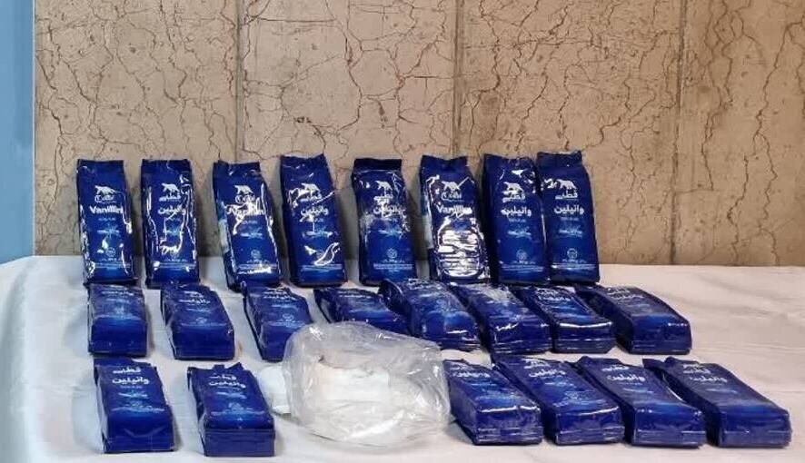 کشف وانیل آغشته به شیشه در فرودگاه